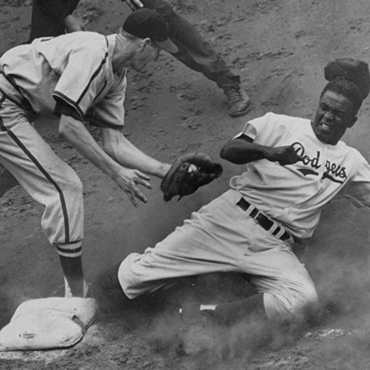 MLB players remember Jackie Robinson on Twitter - Sports Illustrated