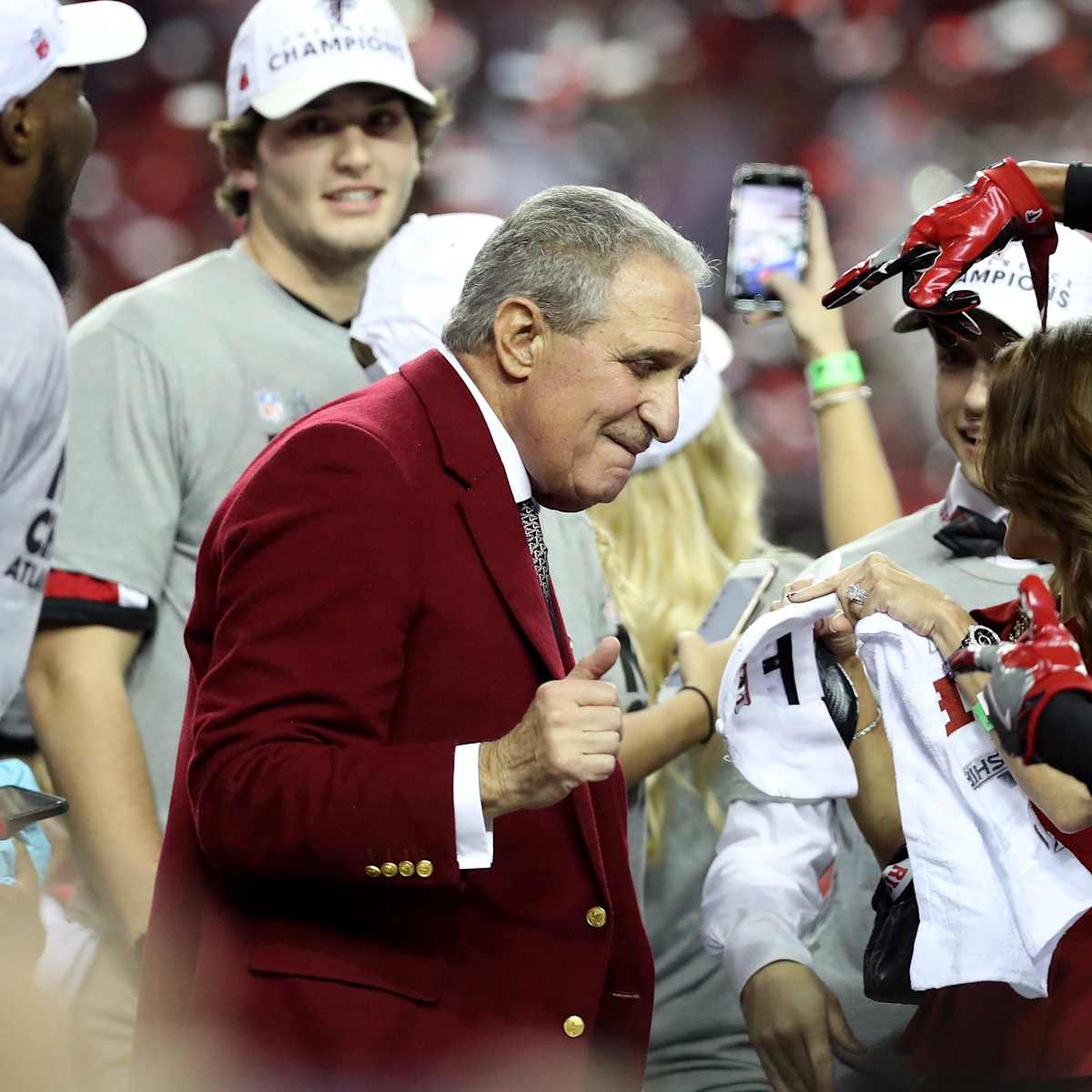 Owner plans to send all Atlanta Falcons employees to Super Bowl