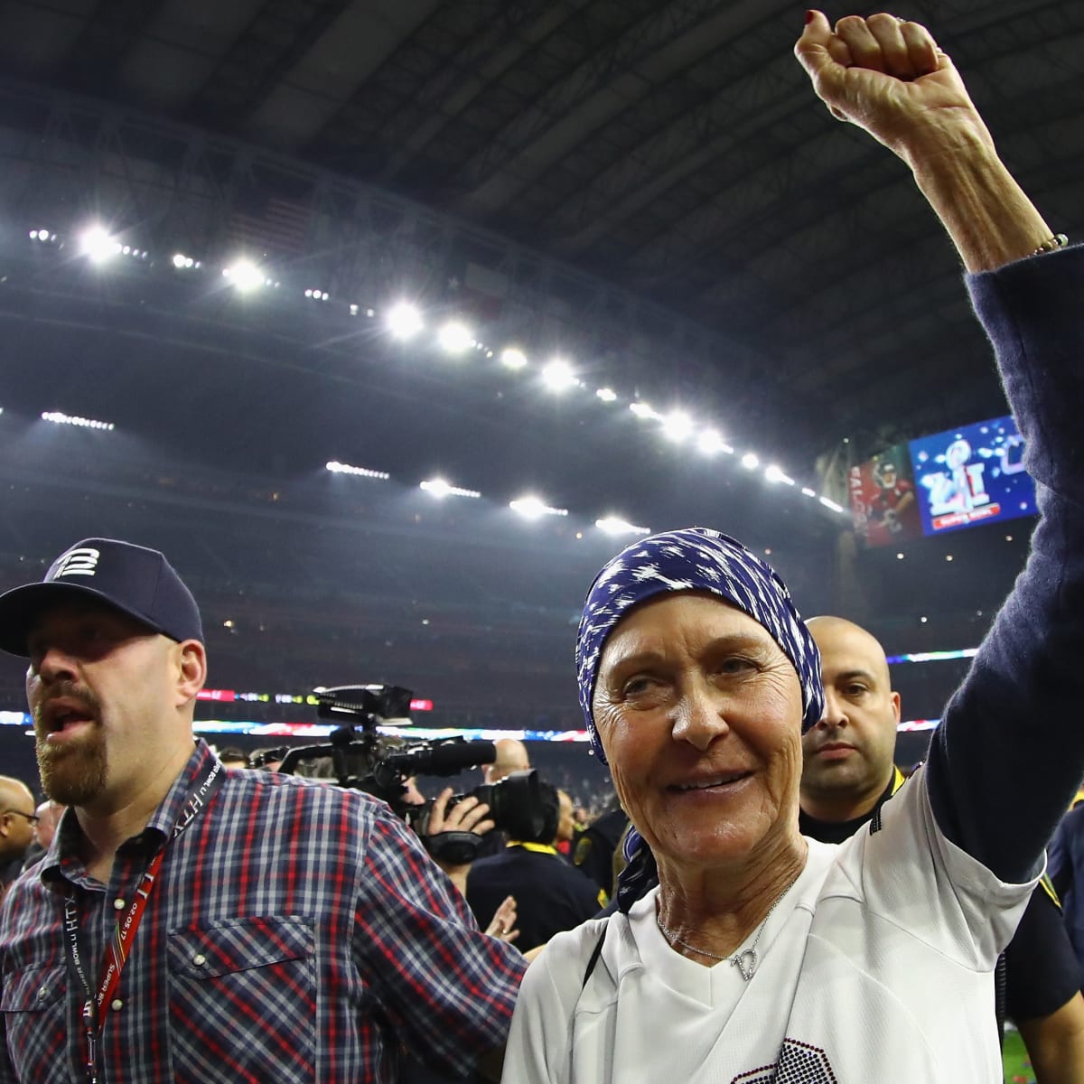 The Patriots gave Tom Brady's mother a Super Bowl ring