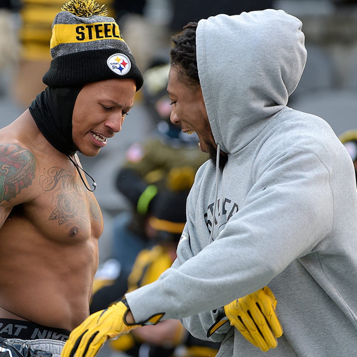 Ryan Shazier honors Steelers' legends with AFC Championship cleats