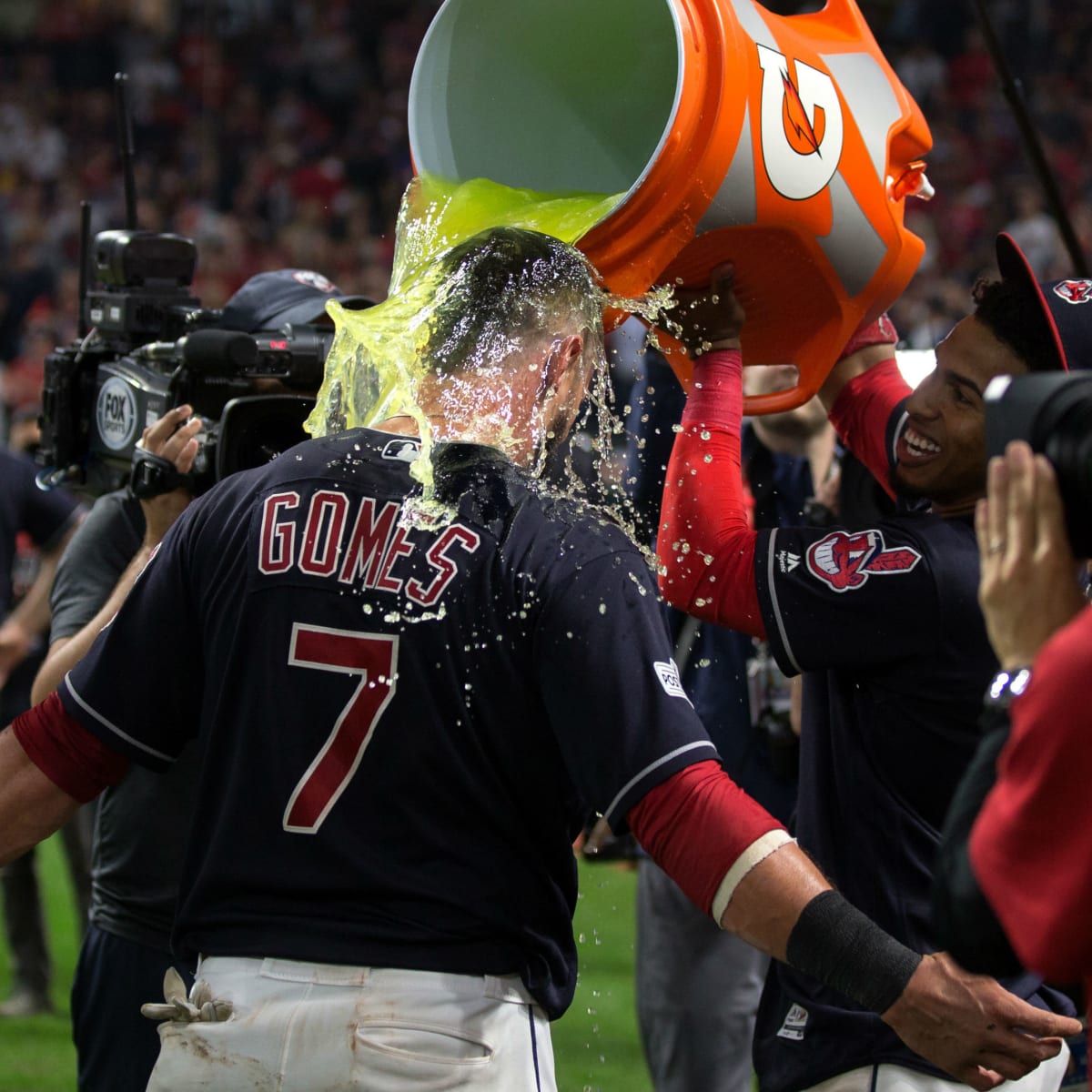 MASSIVE brawl in the White Sox-Indians game (just kidding, they