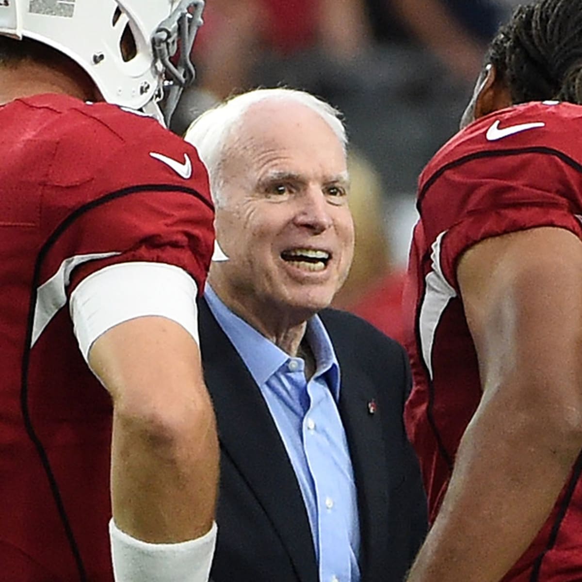 Arizona Cardinals' Larry Fitzgerald pens letter to Sen. John McCain