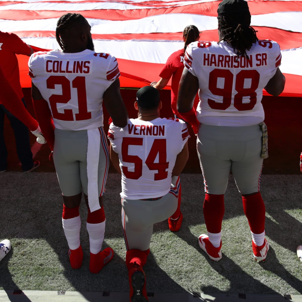 Three NFL players kneel for anthem on Veteran's Day weekend