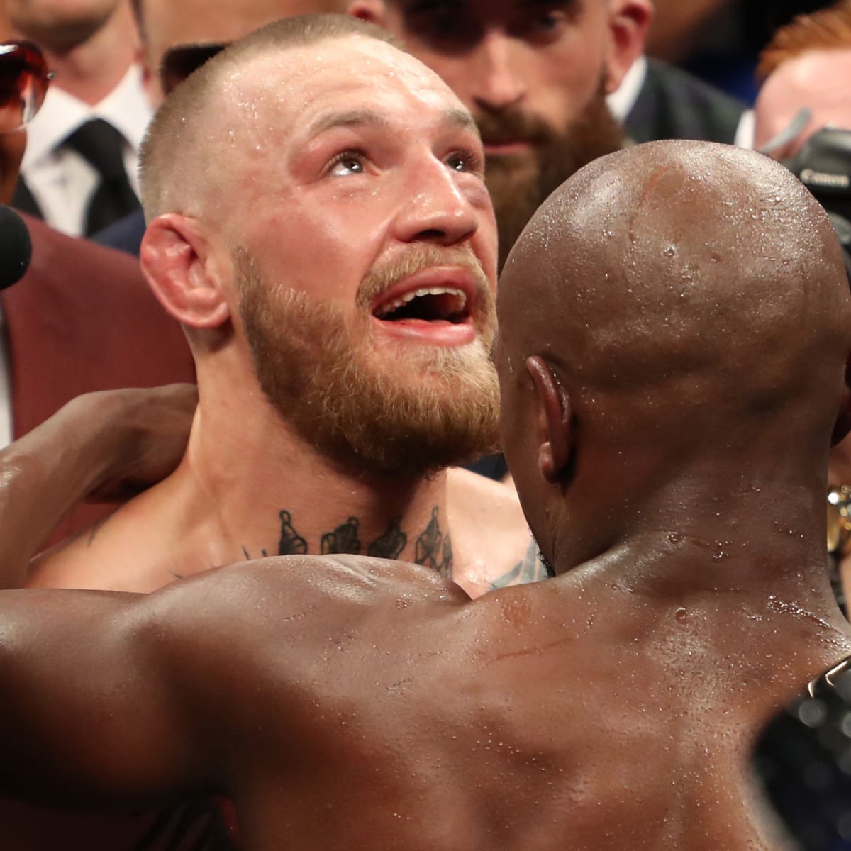 Floyd Mayweather and Conor McGregor run out of insults as press