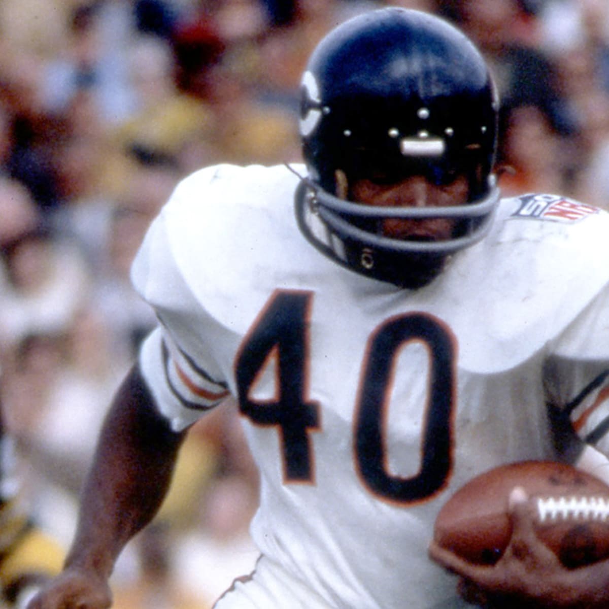 Pro Football Hall of Famer Gale Sayers battling dementia - Sports