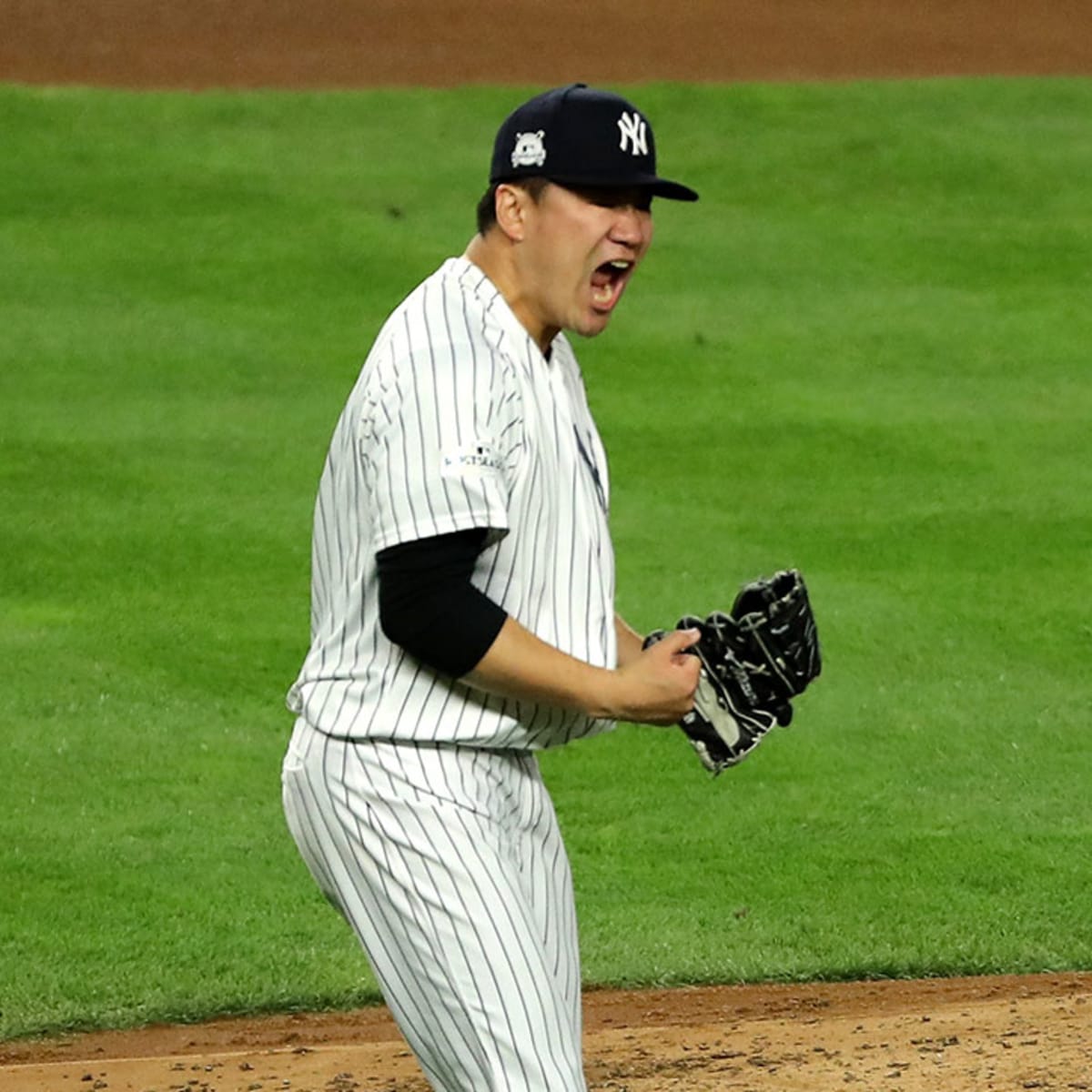 Lot Detail - 2017 Masahiro Tanaka ALCS Game 5 Playoff Game Used New York  Yankees #19 Home Jersey Used on 10/18/17 - 7 Scoreless Innings! (MLB  Authenticated & Steiner)