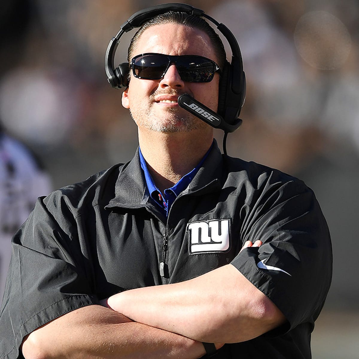 Why Ben McAdoo wore a too-big suit and everyone's laughing