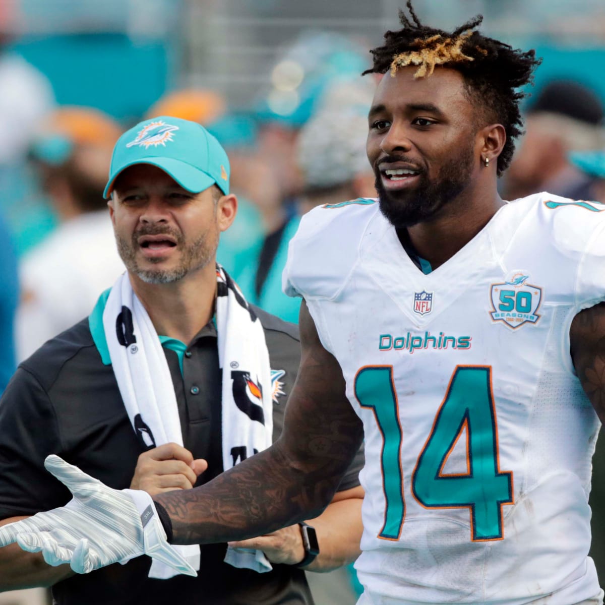 Dolphins WR Jarvis Landry under investigation for possible domestic battery