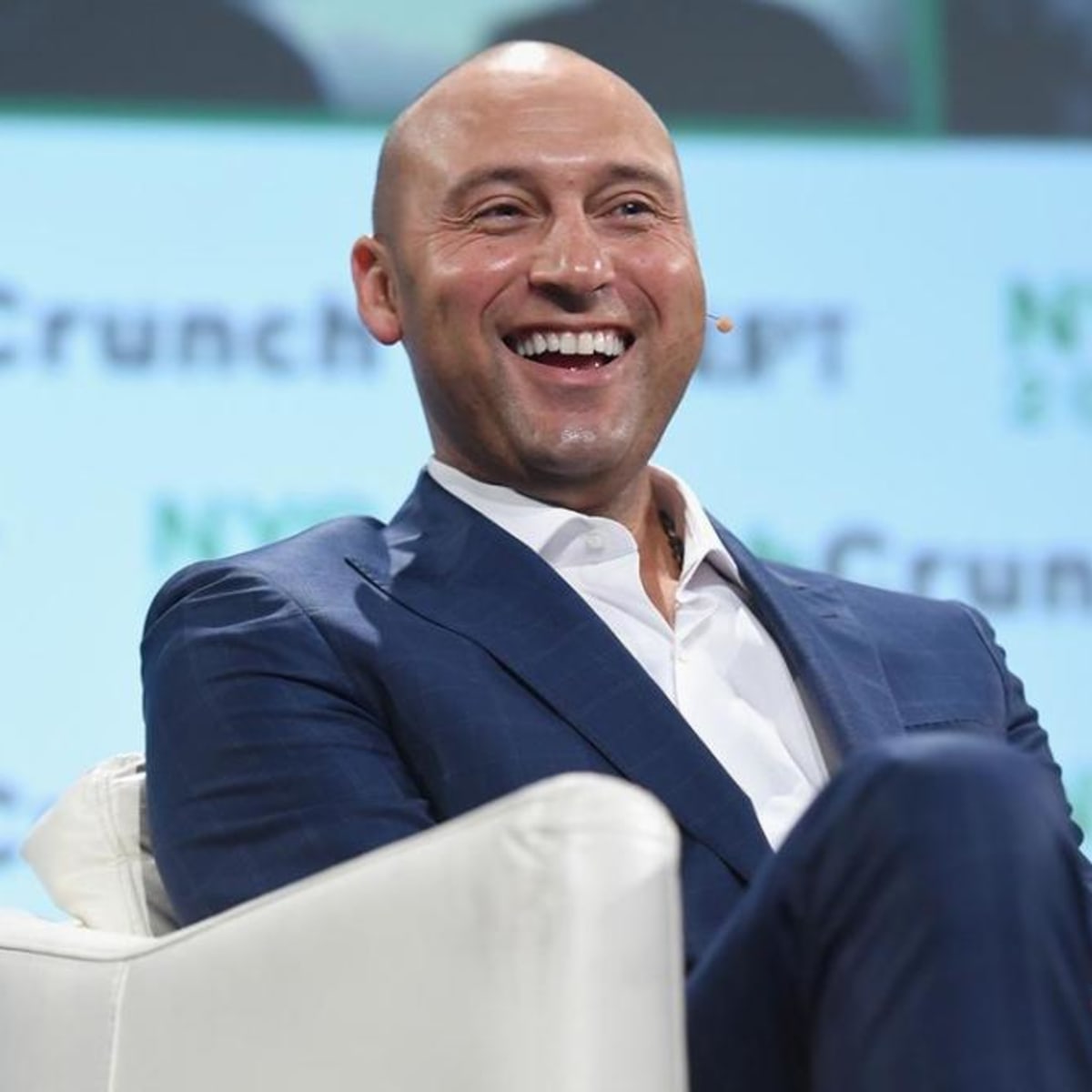 Derek Jeter and Michael Jordan might be buying the Marlins 