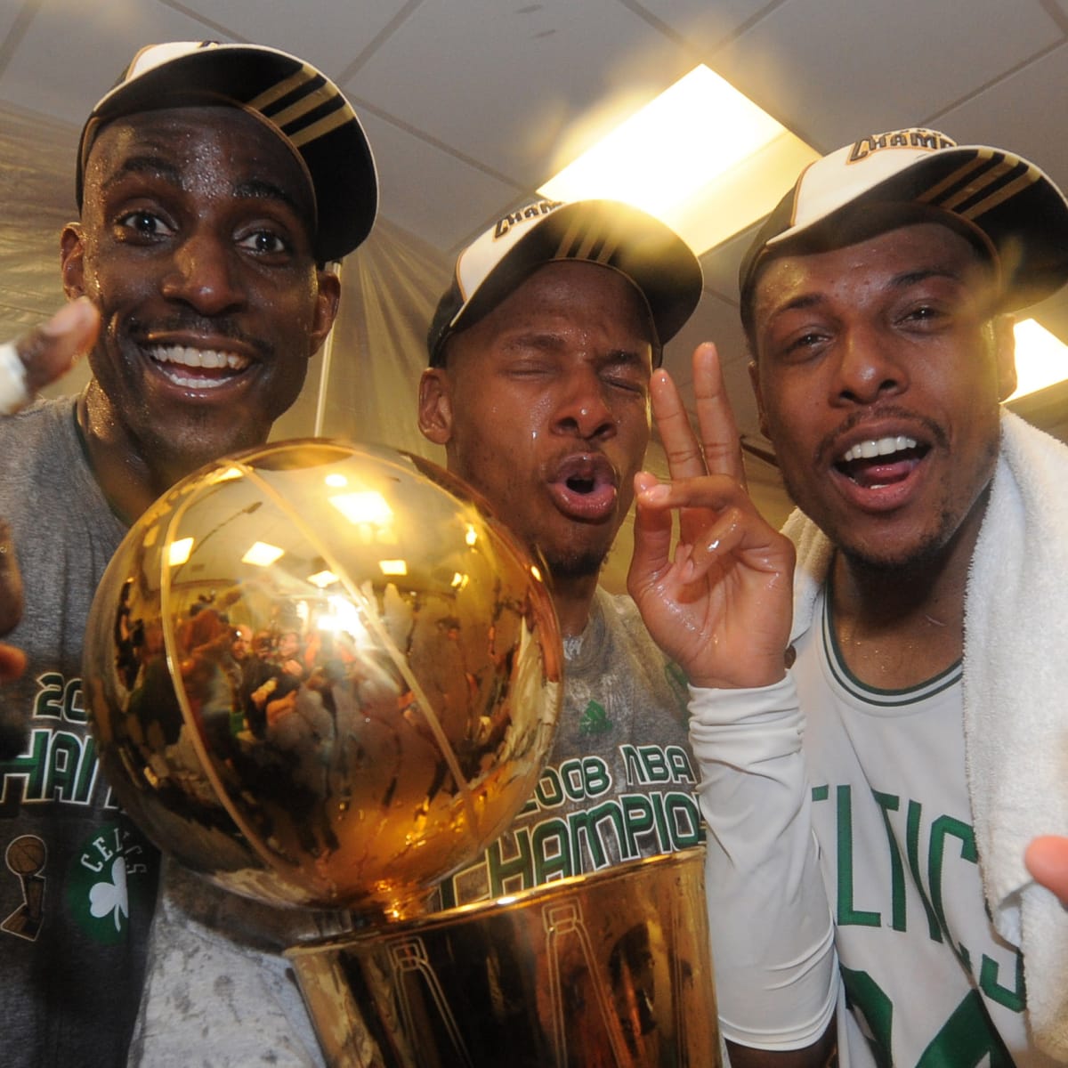 PAUL PIERCE, RAY ALLEN, KEVIN GARNETT Sports Illustrated Cover