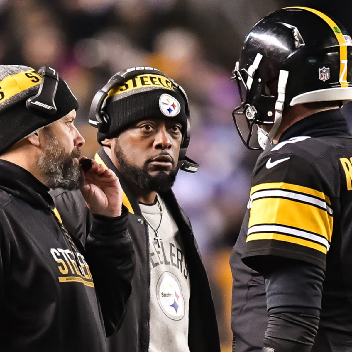 Roethlisberger gives jersey to Jim Kelly after Steelers win