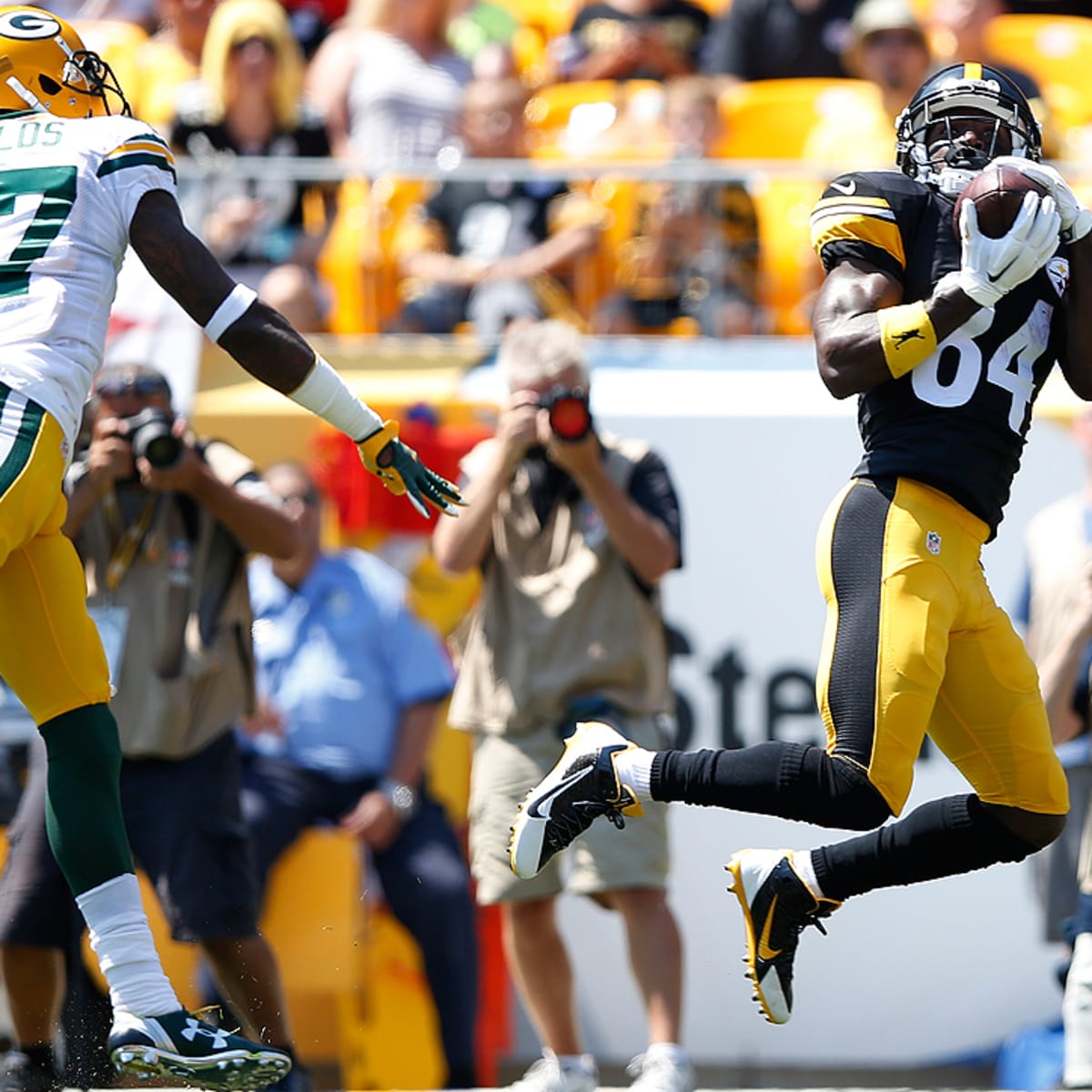 Steelers, Colts pull off upsets, Pats cover vs. Eagles in Colin's