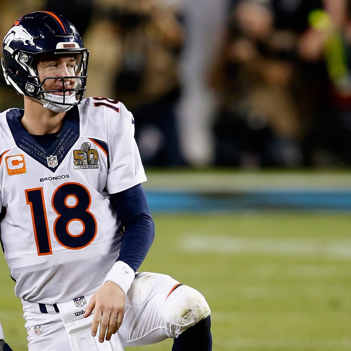 Peyton Manning reflects on Eli's career as a brother & QB