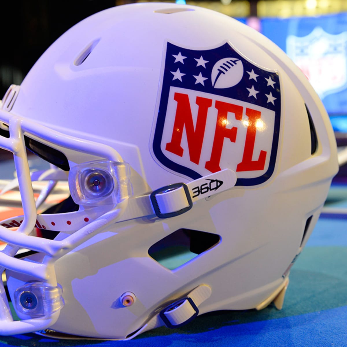 Concussions Settlement Could Cost NFL $1 Billion