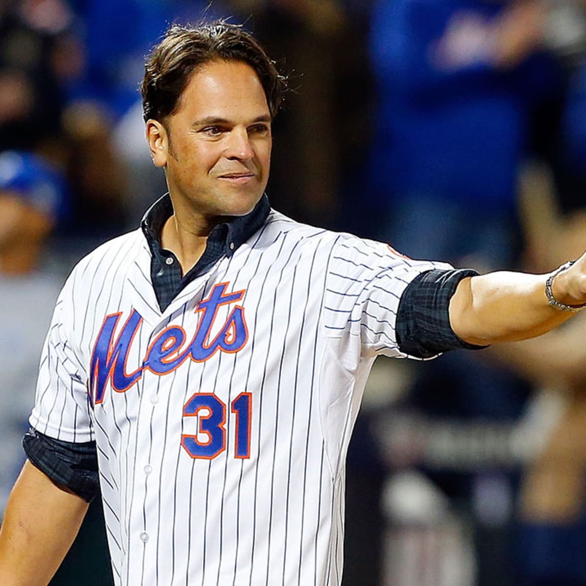 Photo: Mike Piazza makes his induction speech - HOF20160724116 