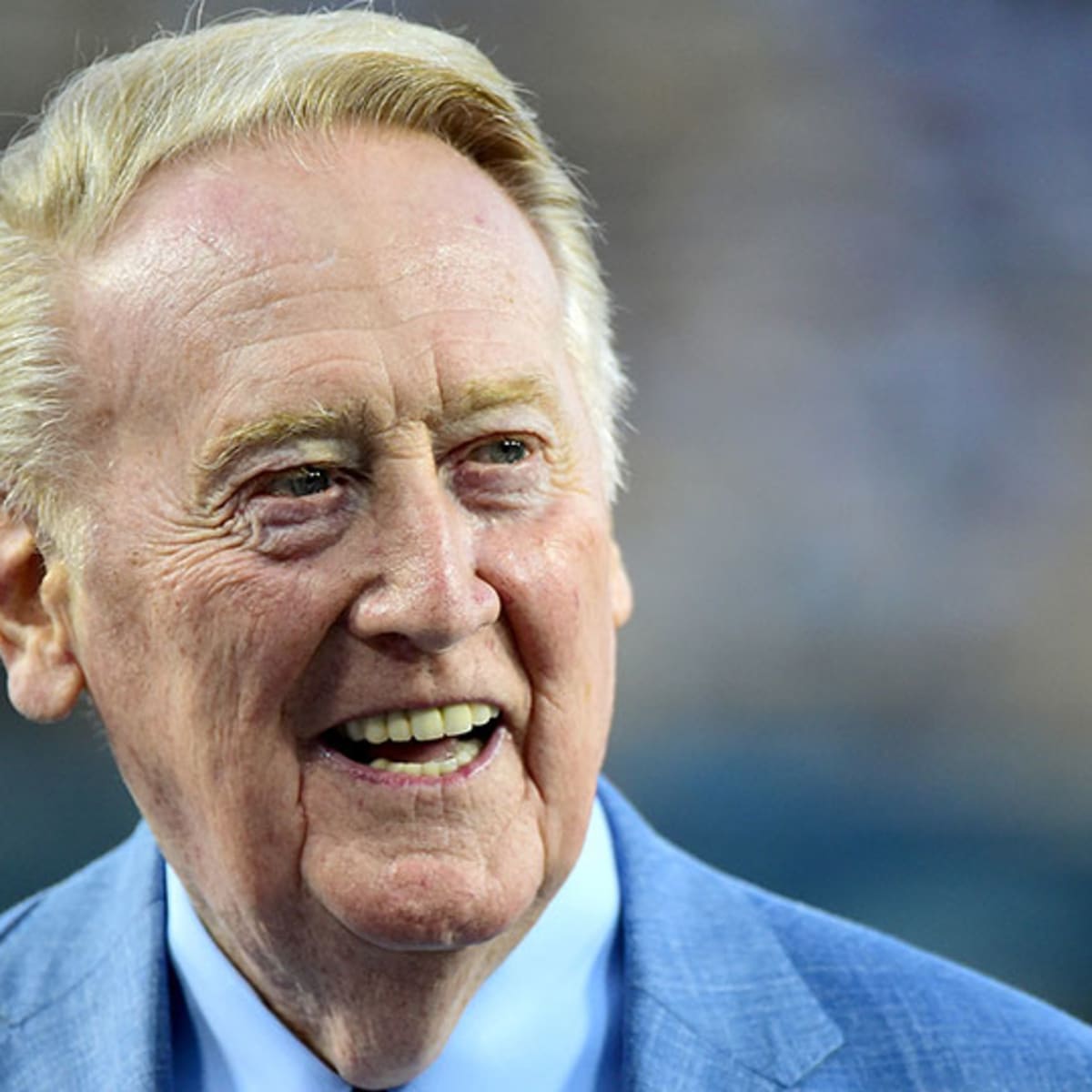 Hall of Fame broadcaster Vin Scully home from hospital after falling