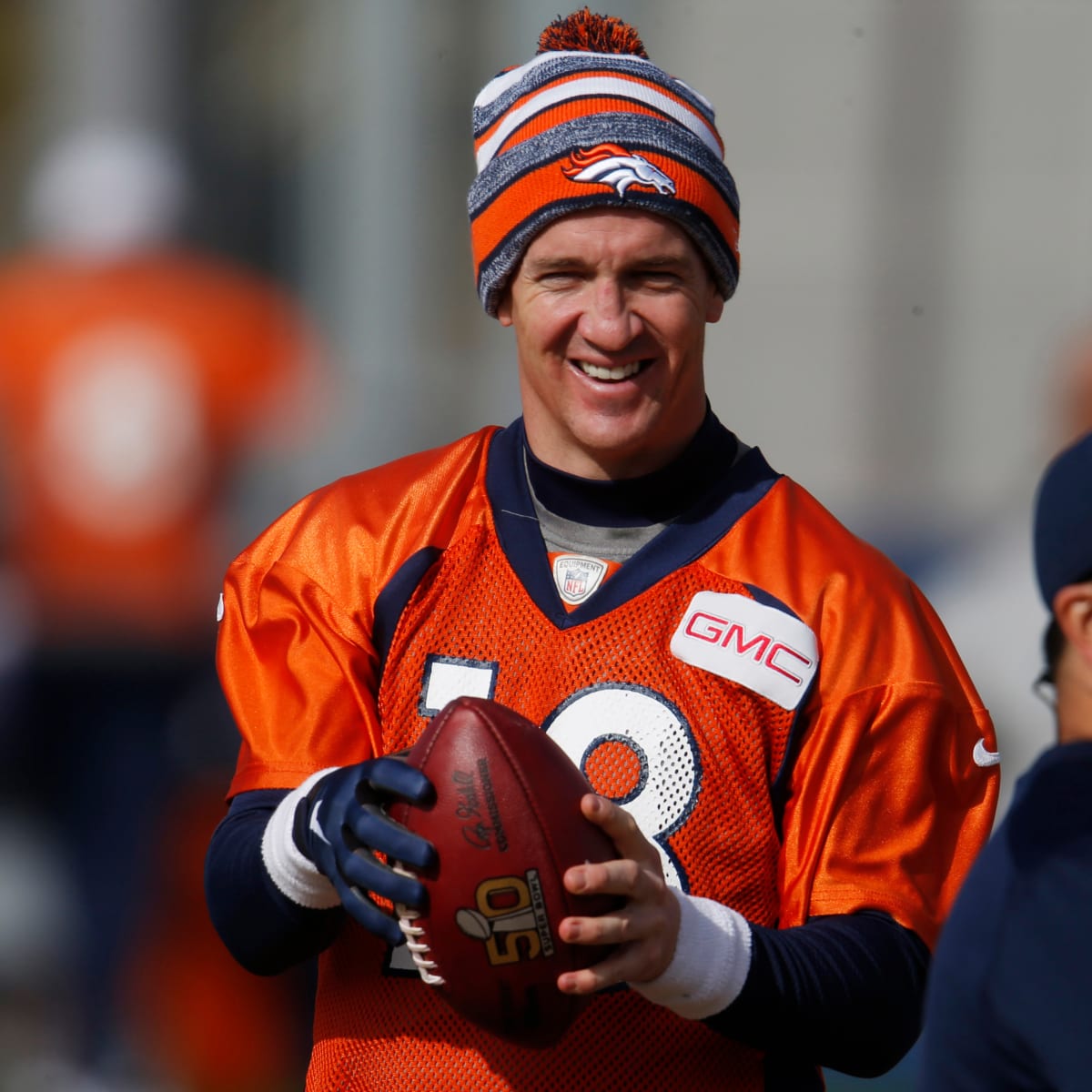 Peyton Manning reportedly told friends that Super Bowl 50 will be his last  game 