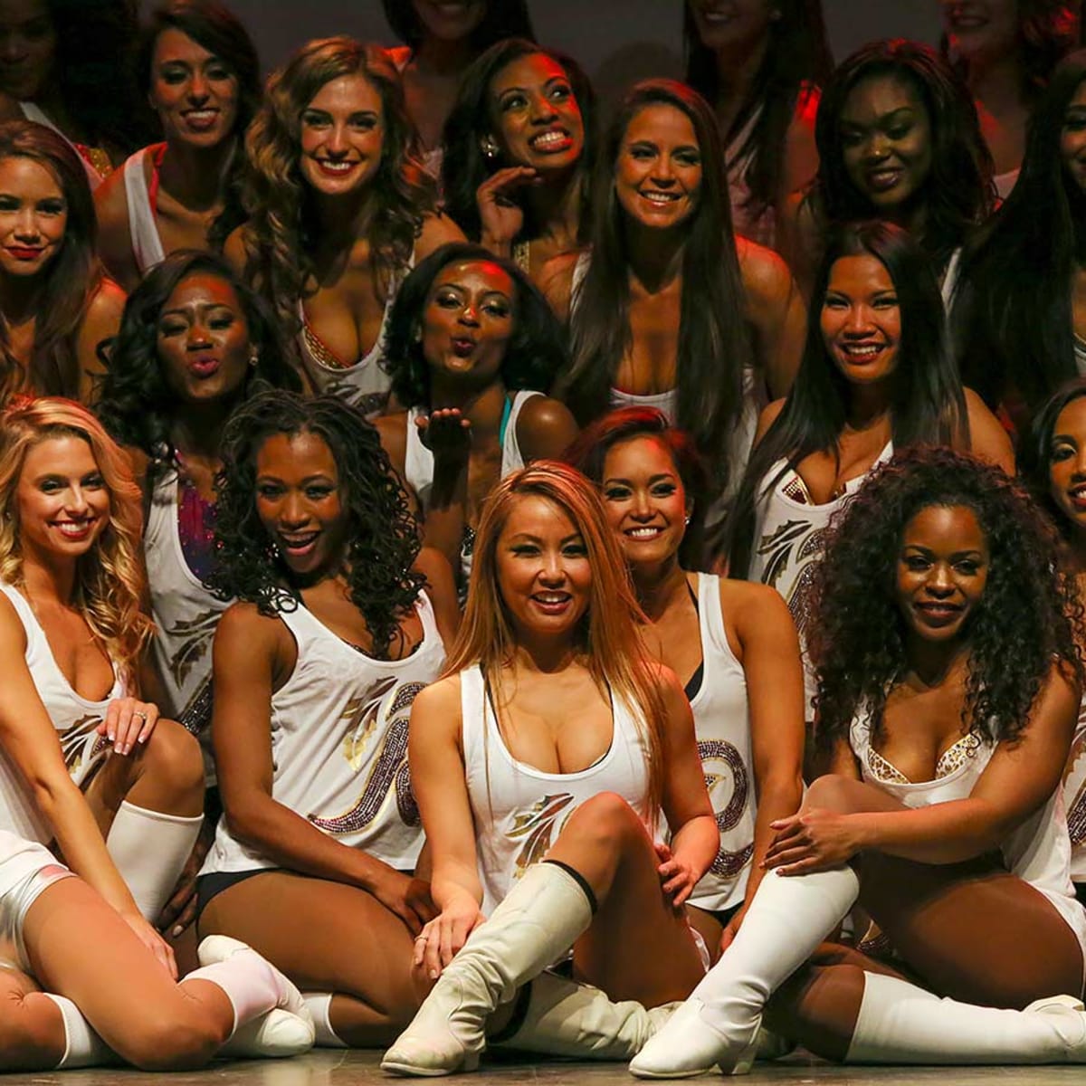 Washington Redskins Cheerleaders Speaking Fee and Booking Agent Contact