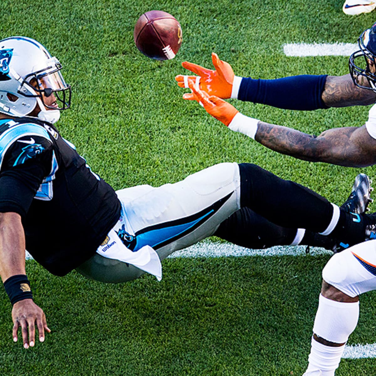 It's Panthers-Broncos in Super Bowl 50 - CBS News