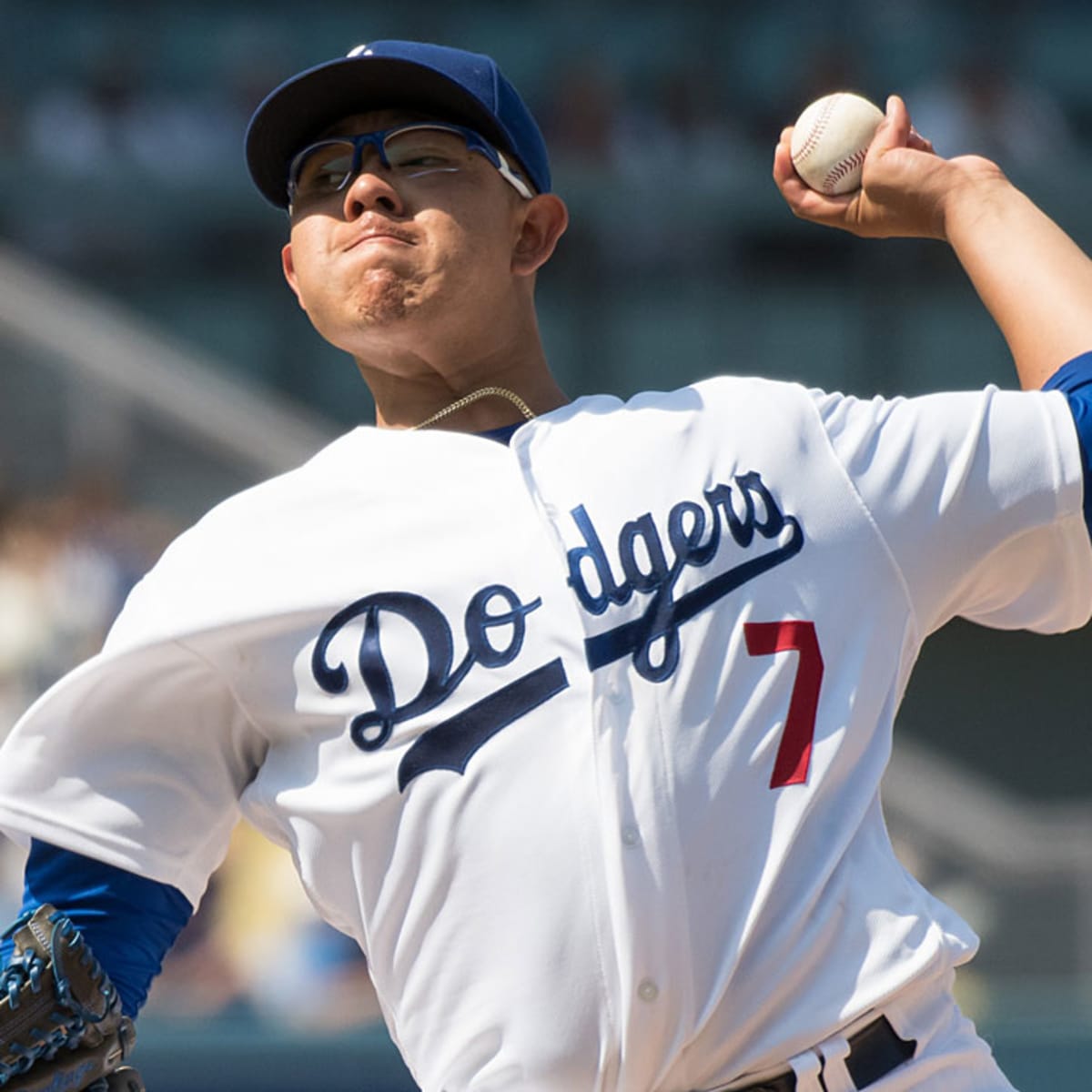 Dodgers Calling up 19-Year-Old Pitching Prodigy Julio Urias