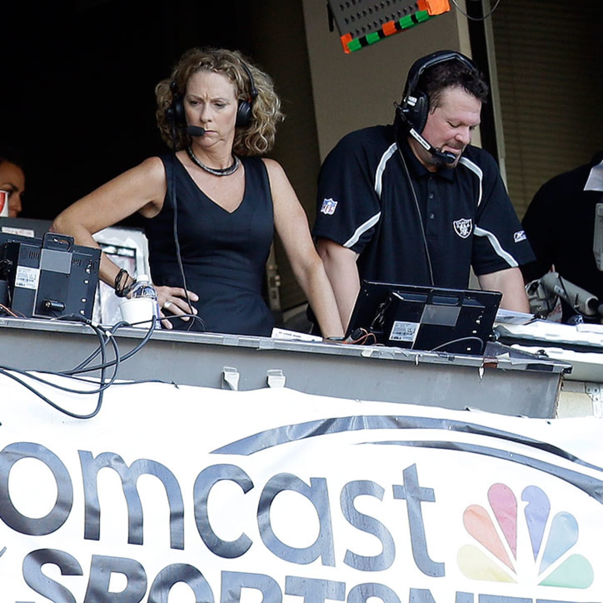 Longtime ESPN play-by-play commentator Beth Mowins to call Monday