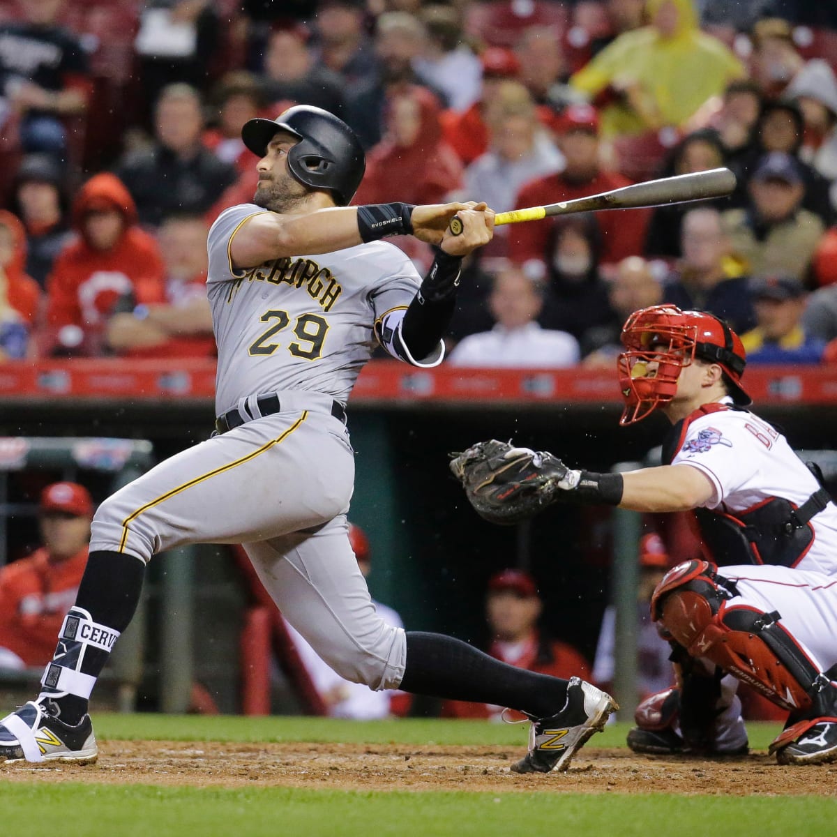 Pirates, Francisco Cervelli agree to 3-year contract extension