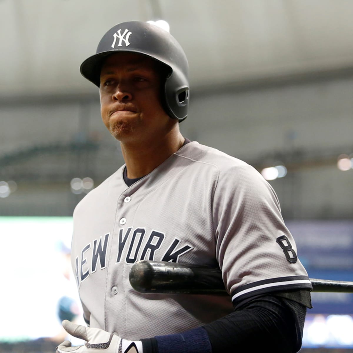 Alex Rodriguez of the New York Yankees accepts the 2007 Babe Ruth