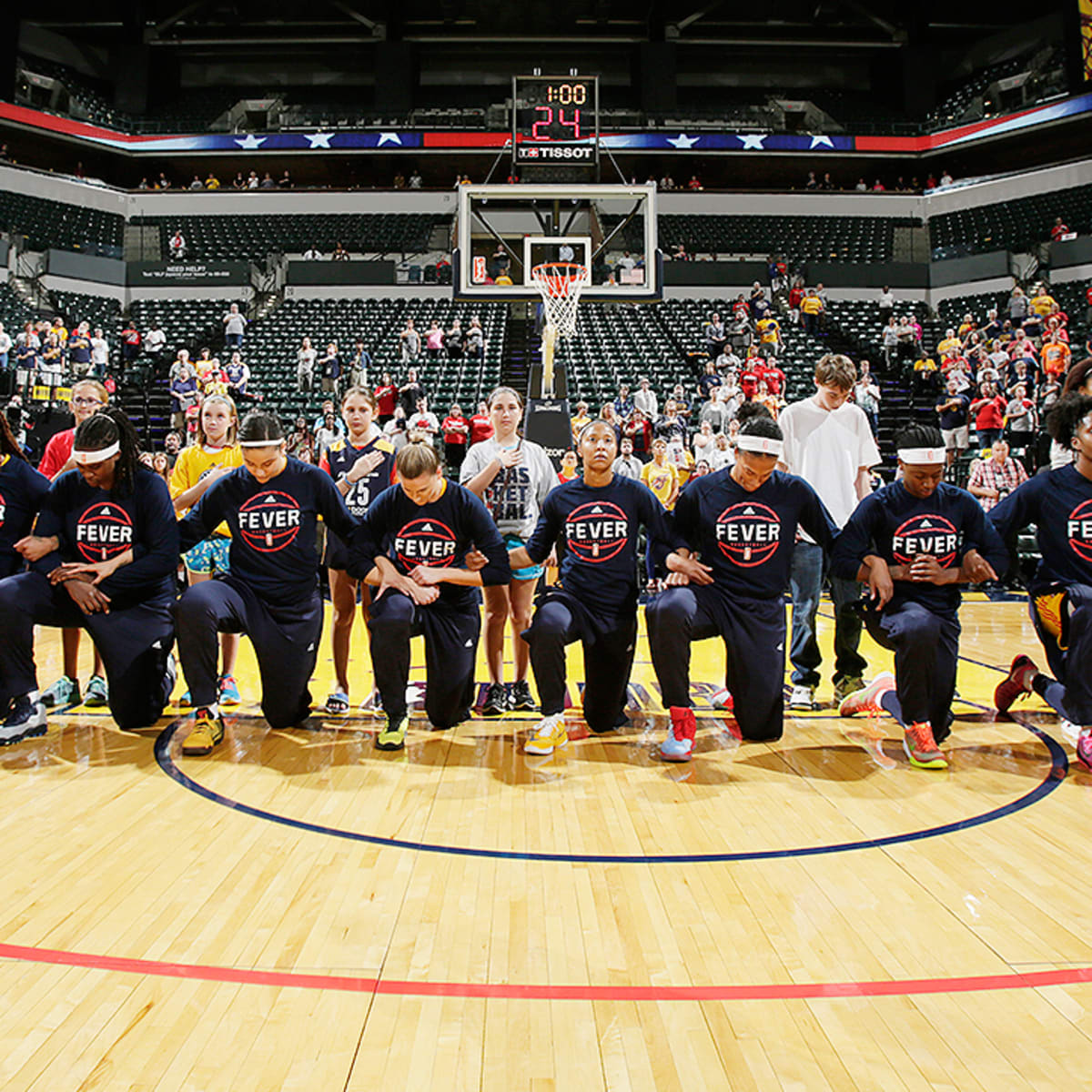 Indiana Fever Entire Team Kneels In Protest During Anthem Sports Illustrated