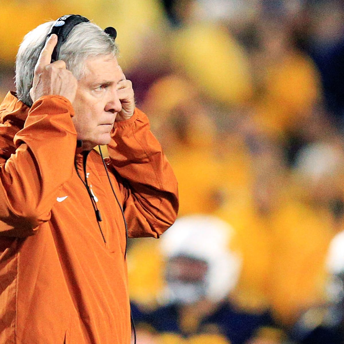 Mack Brown Will Lead Utrgv Football Feasibility Study Sports Illustrated