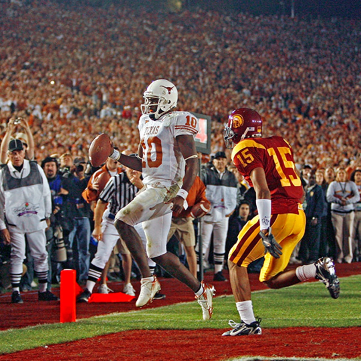 Texas Qb Vince Young, 2006 Rose Bowl Sports Illustrated Cover