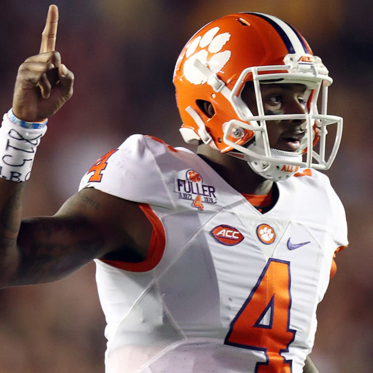 2017 Mock Drafts: Deshaun Watson To The Redskins?