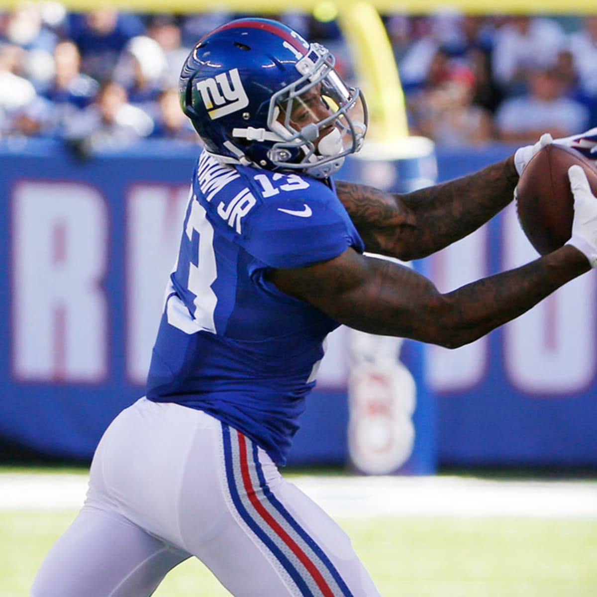 Vikings Stay Unbeaten With 24-10 Win Over Giants, Odell