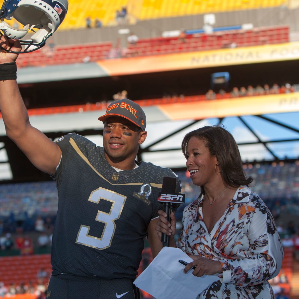 Russell Wilson throws 3 TDs in Pro Bowl victory for Team Irvin