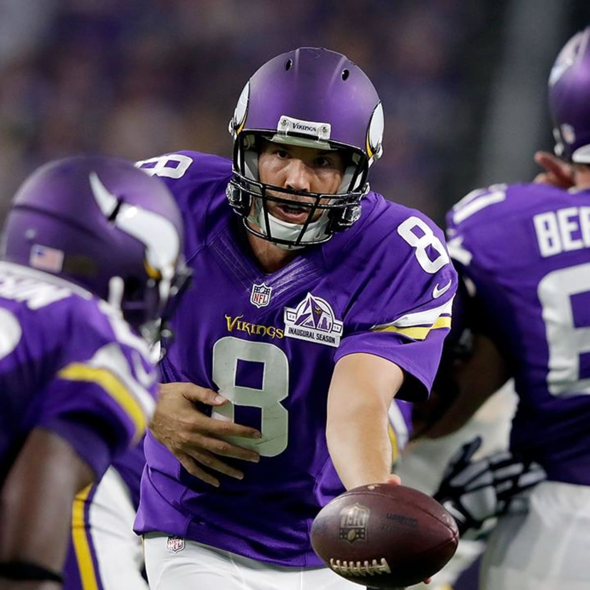 Bradford leads Vikings over Packers 17-14 in Minnesota debut