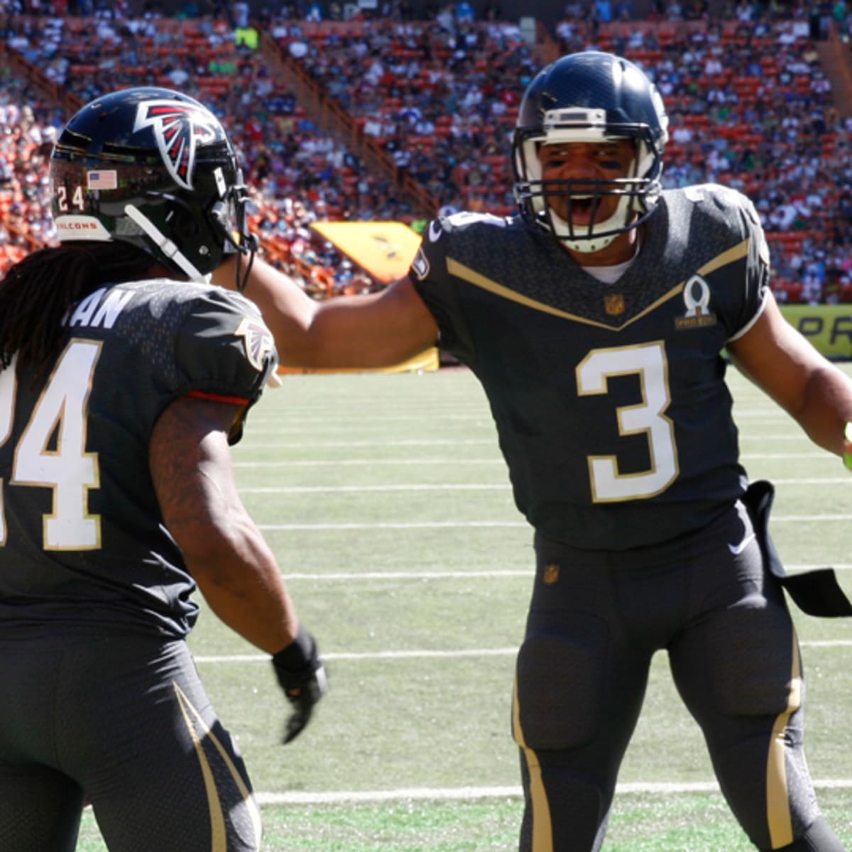 2016 NFL Pro Bowl: Russell Wilson's 3 TDs lead Team Irvin to 49-27