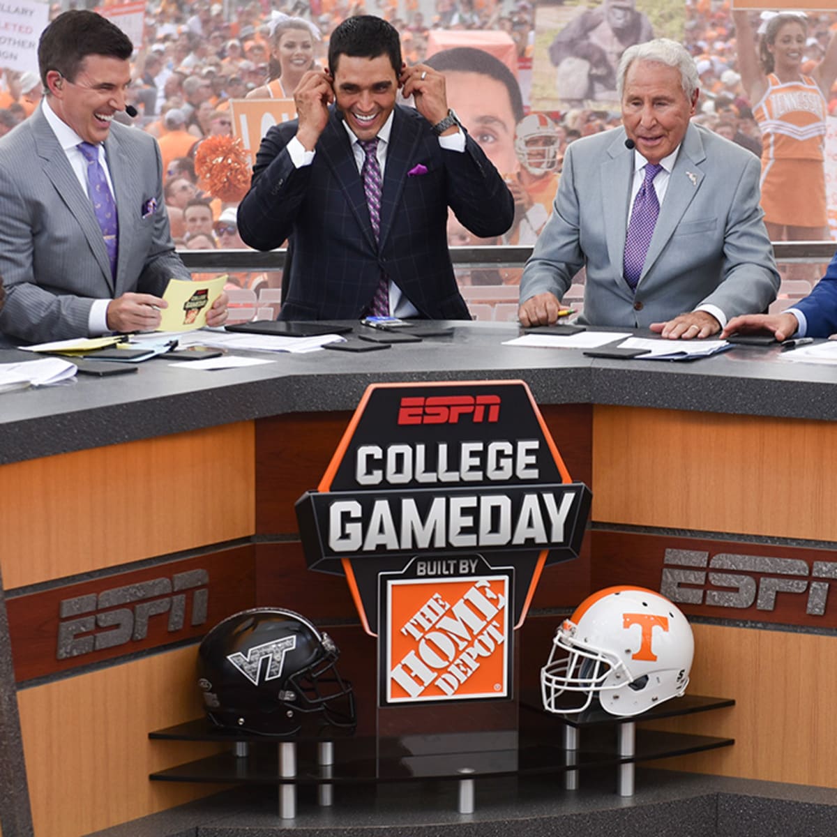 ESPN'S College GameDay Built by The Home Depot Returns for its 36th Season  This Saturday with Two-Hour Preview Show - ESPN Press Room U.S.