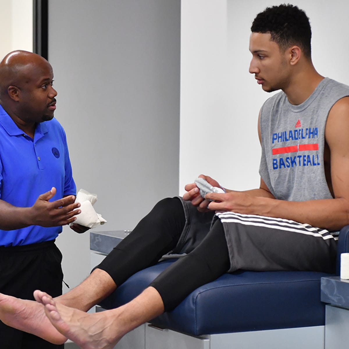 Sixers rookie Ben Simmons breaks bone in foot – The Morning Call