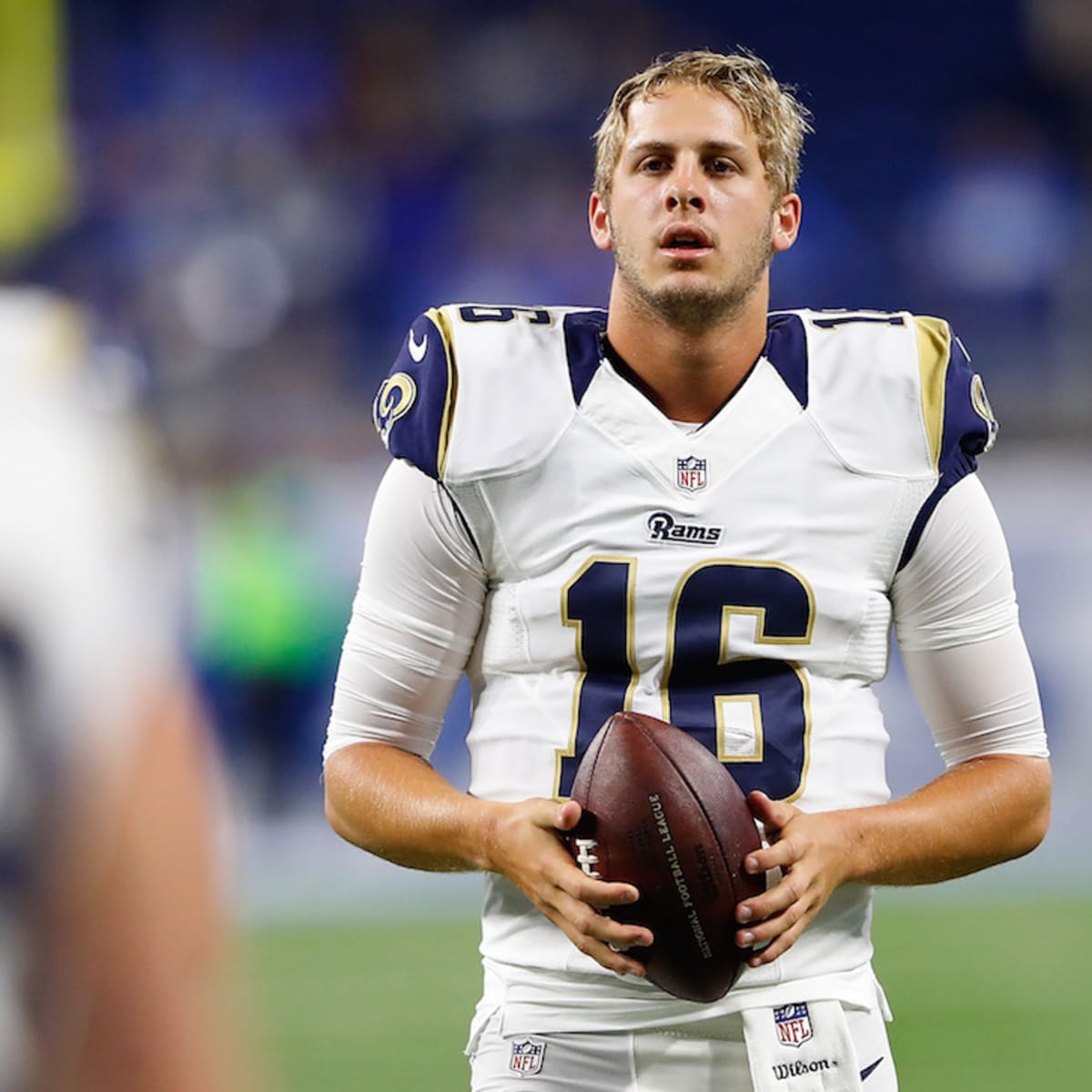 Jared Goff in Action Los Angeles Rams NFL Football 8 x 10