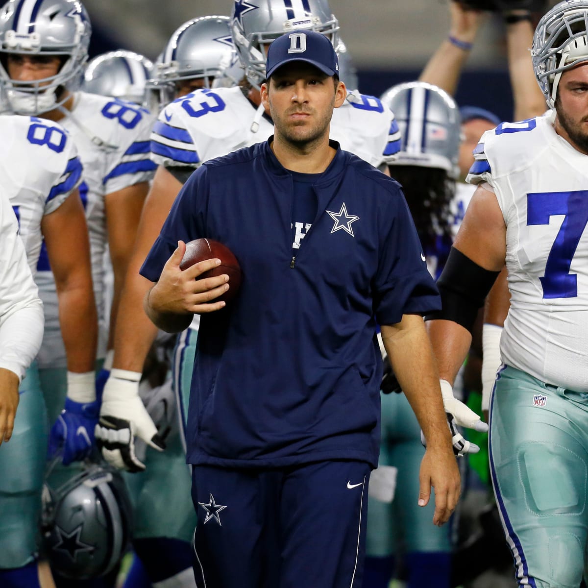 Tony Romo gave an emotional 6-minute speech on his own struggles and how  Dak Prescott has 'earned the right' to be the Cowboys' starting quarterback