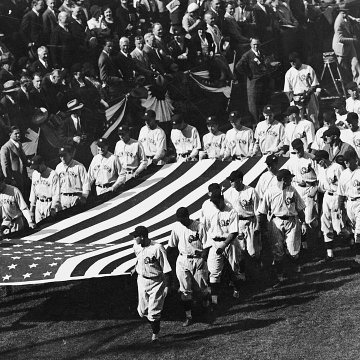 Chicago Cubs 1932 - NL Champs, 8x10 B&W Team Photo