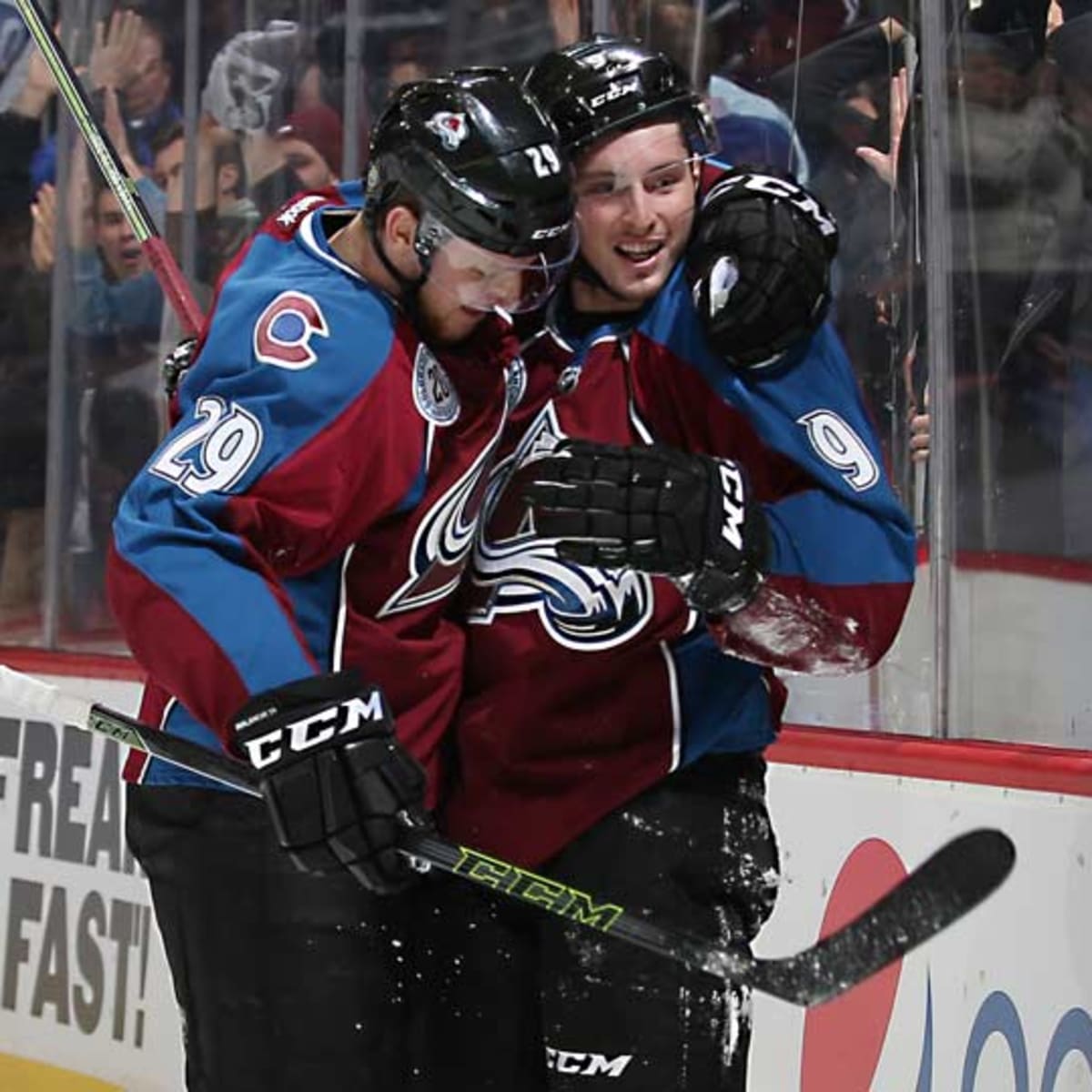 Nathan MacKinnon returns for Avalanche showdown against Golden