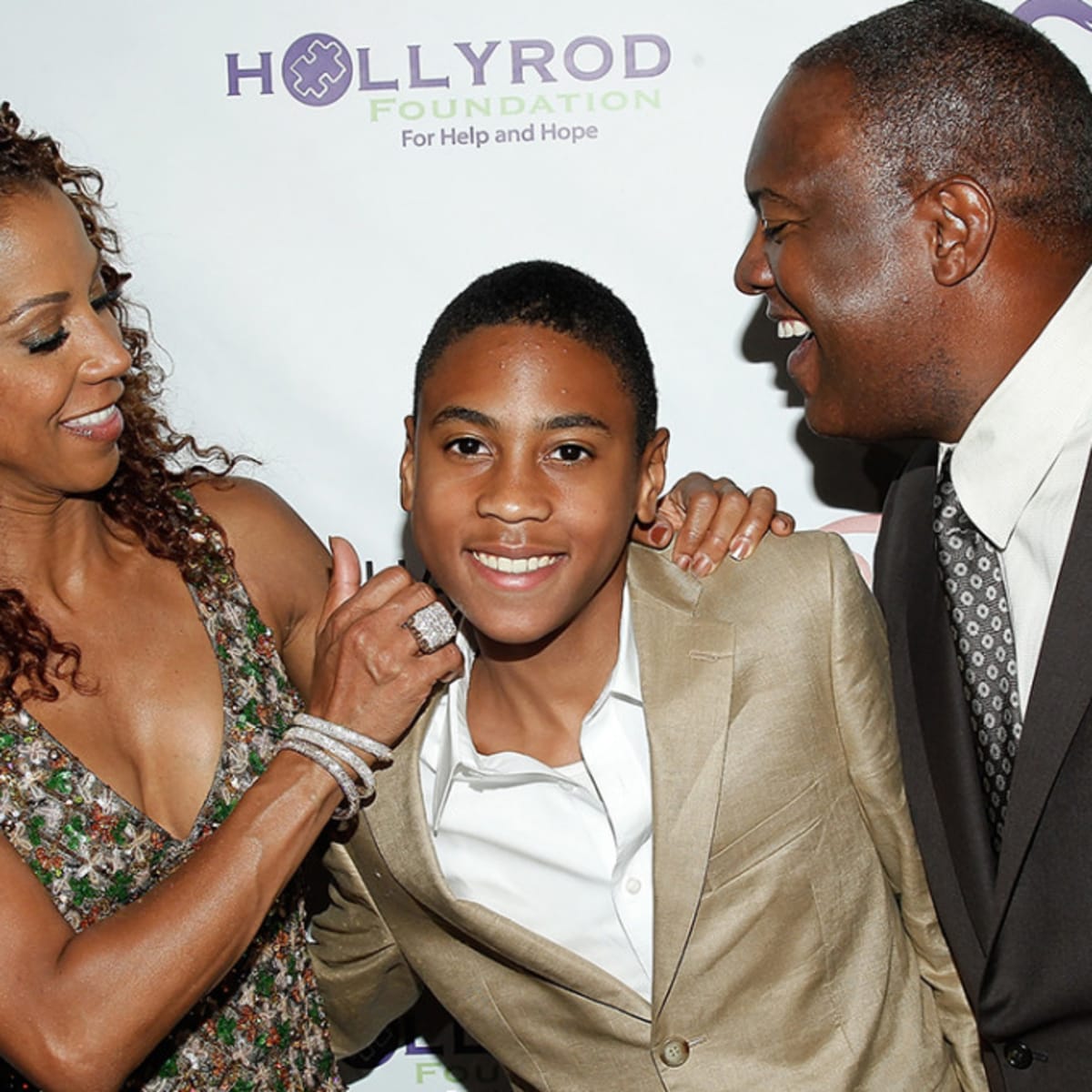 Retired NFL QB Rodney Peete talks CTE, autism awareness and family