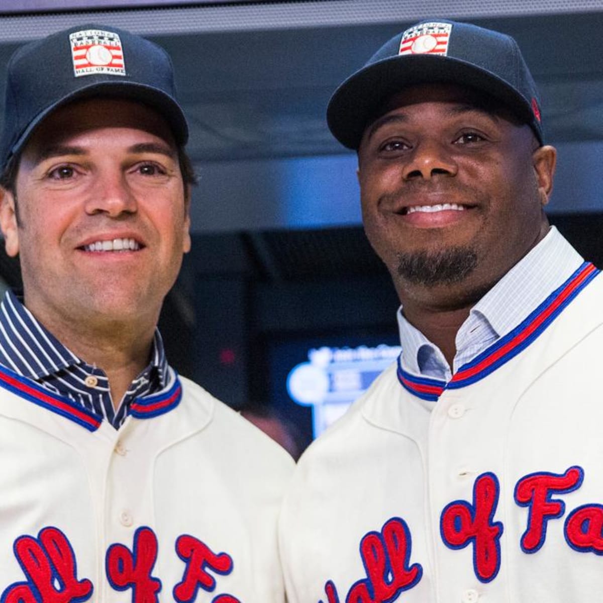 Mike Piazza and Ken Griffey Jr. inducted into Baseball Hall of