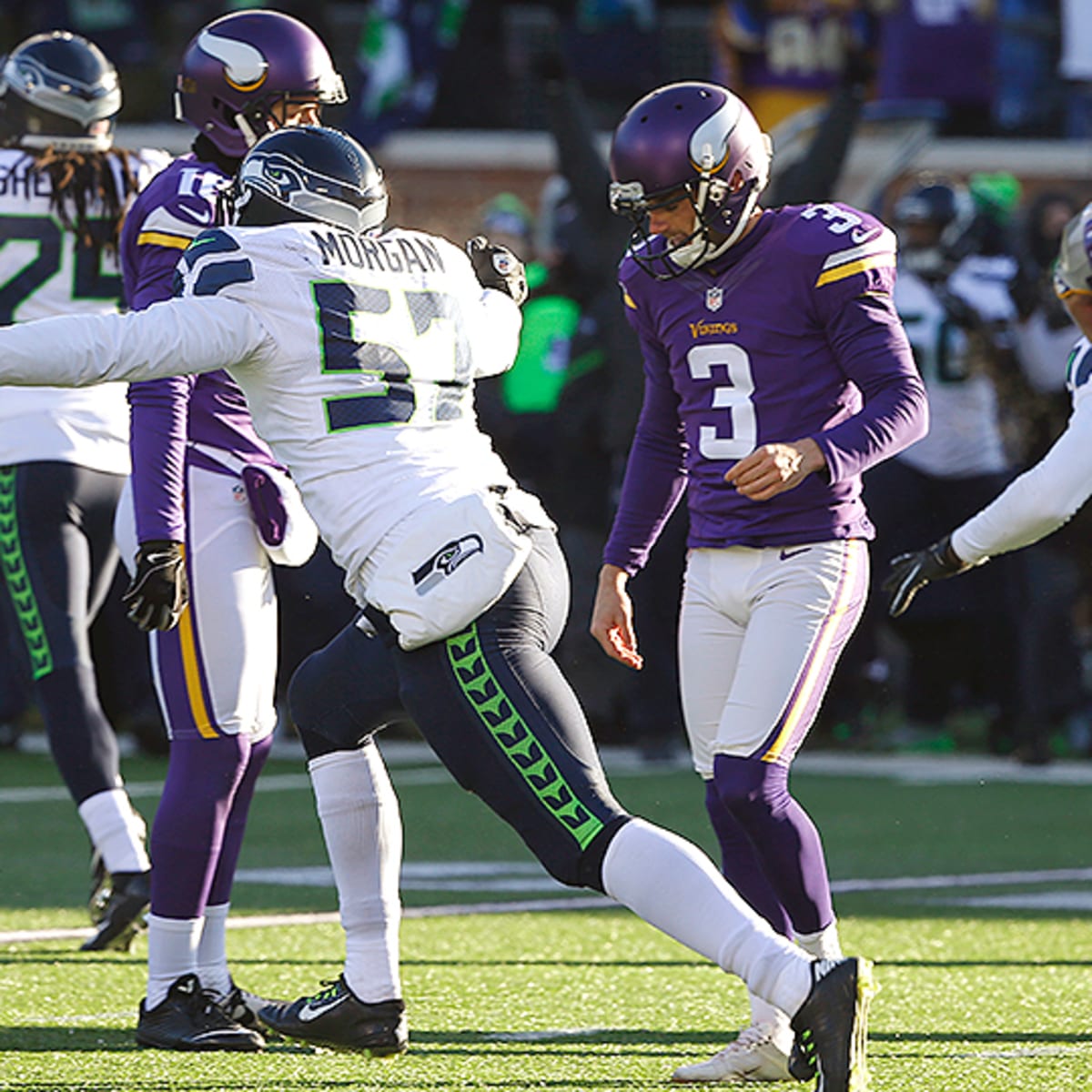 Vikings miss late field goal attempt, lose 10-9 to Seahawks