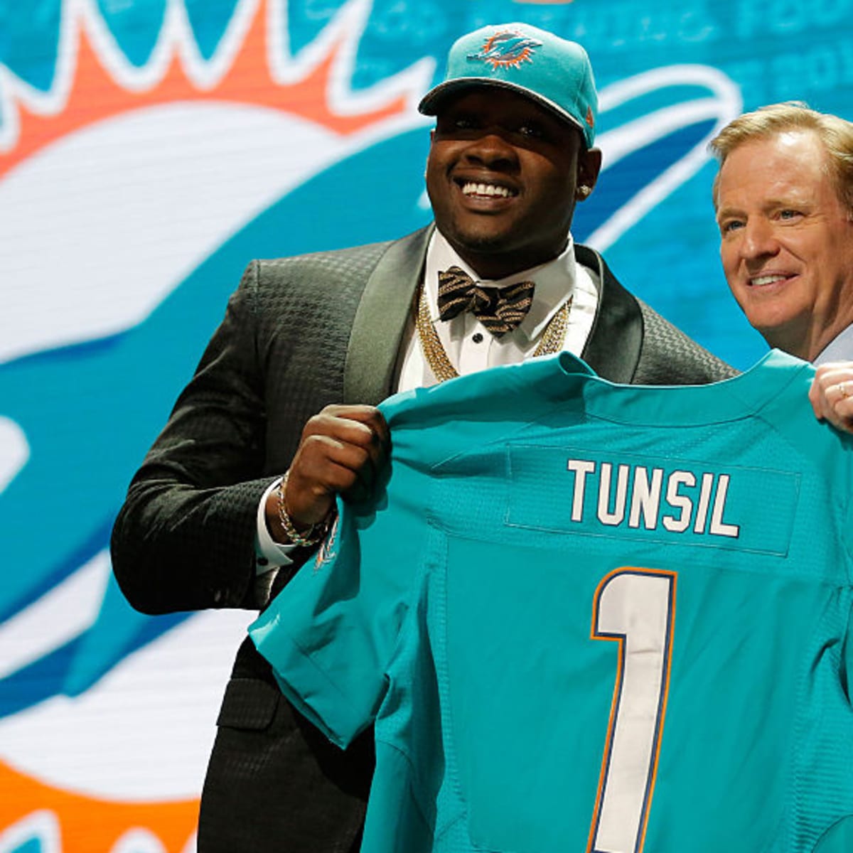 Laremy Tunsil, Miami Dolphins NFL draft pick has had a strange night as he  claims Twitter, Instagram hacked – New York Daily News