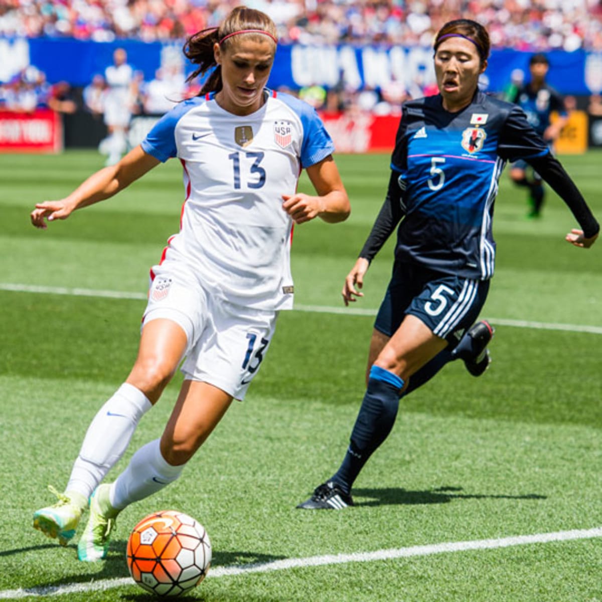 Soccer: Carli Lloyd scores five goals, U.S. women dominate Paraguay 