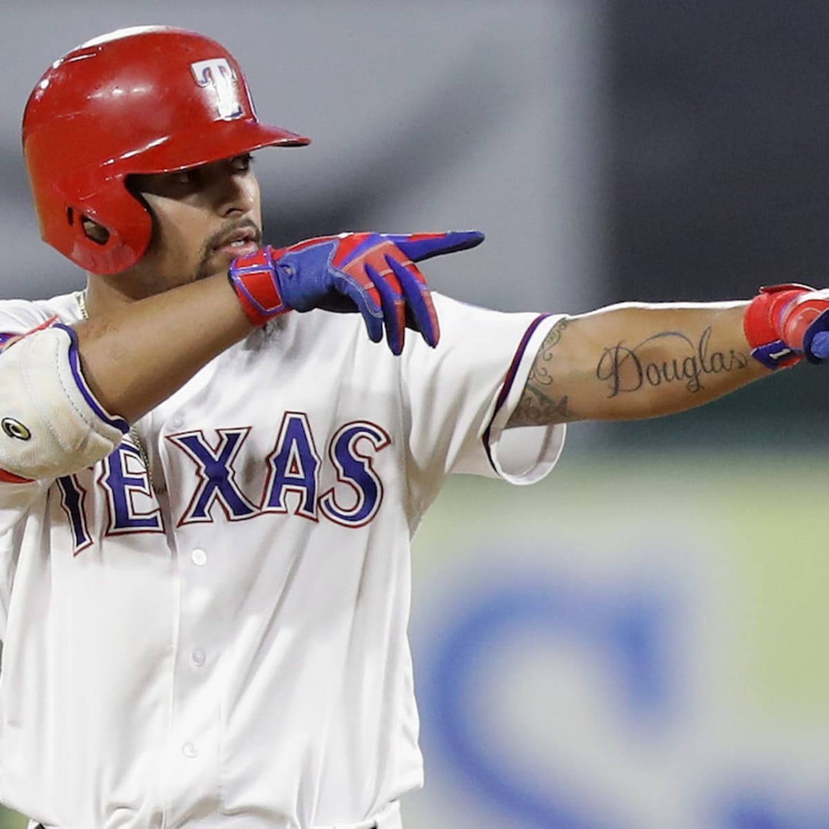 Mariners lose on Rougned Odor's two-run homer in ninth