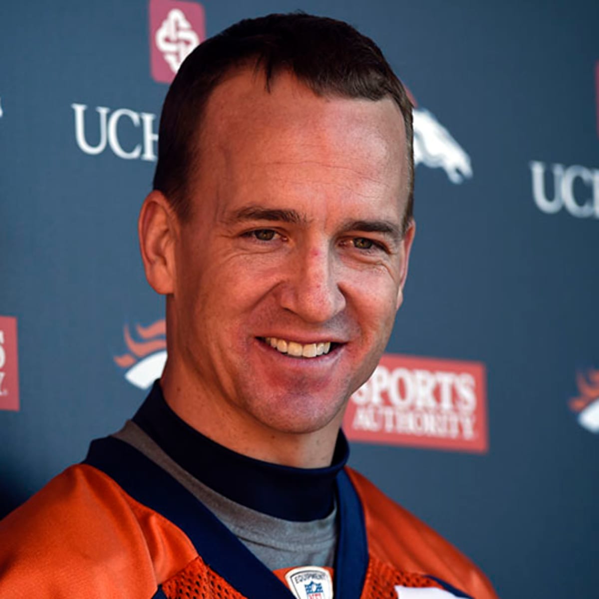 Peyton Manning Red Forehead : Confluence Of Circumstances ...