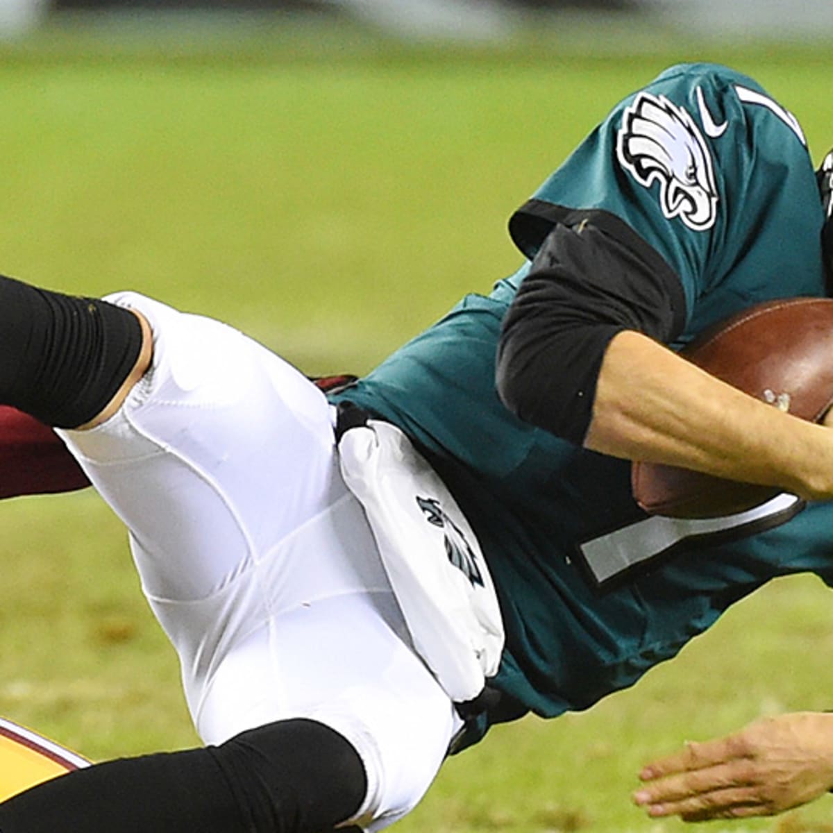 Eagles still backing Sam Bradford as starter after QB's return