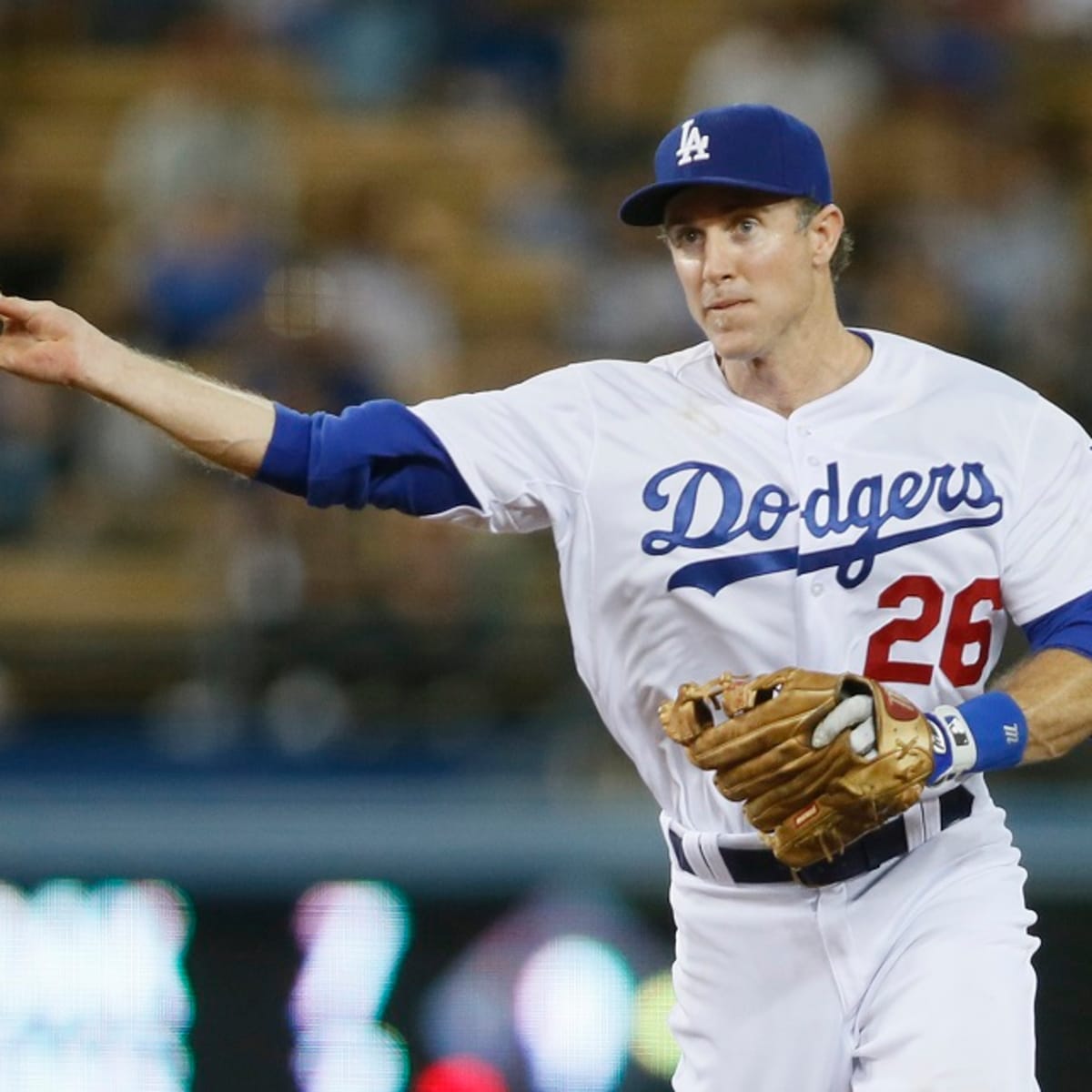MLB suspends Dodgers' Chase Utley for two playoff games for